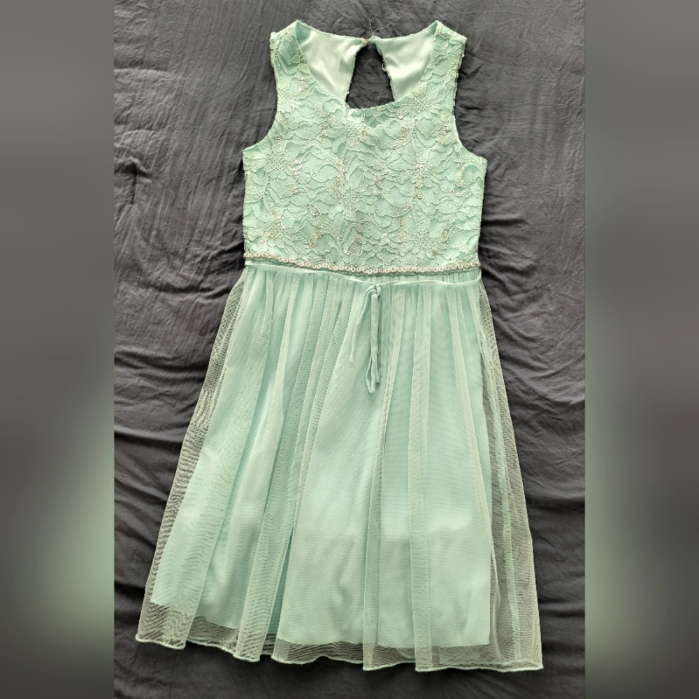 Pretty Aqua Prom Dress. Above the Knee, Nicely Detailed Bodice.Sz16 (runs small)